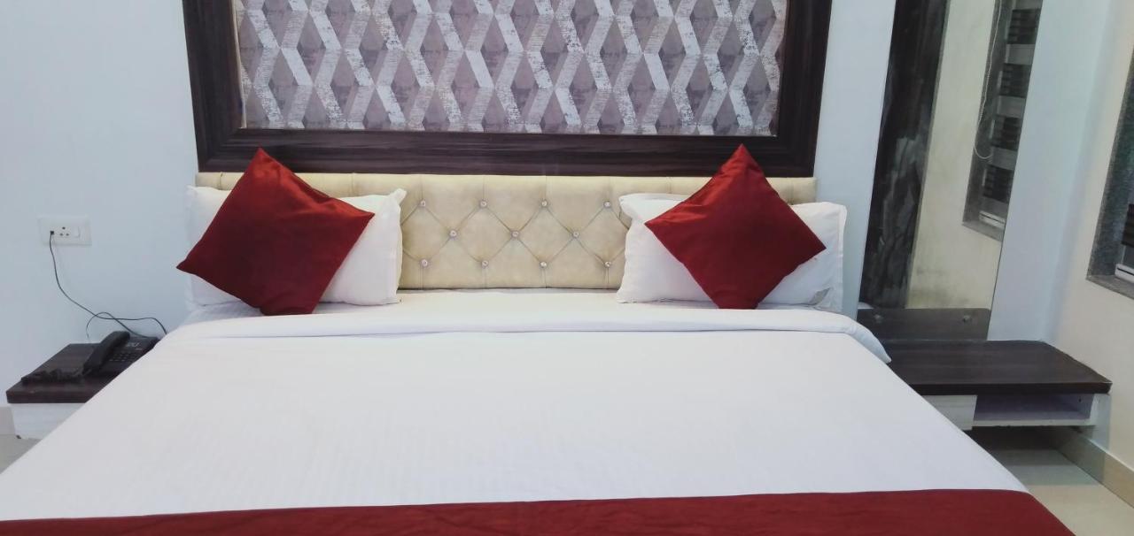 Hotel White House Пюн Екстериор снимка