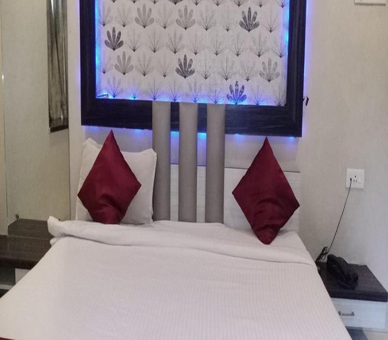 Hotel White House Пюн Екстериор снимка