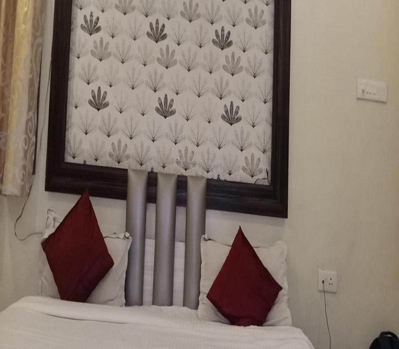 Hotel White House Пюн Екстериор снимка